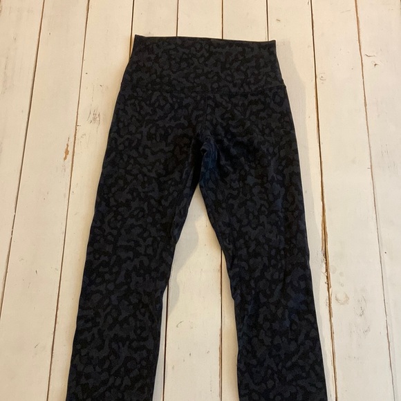lululemon athletica Pants - Lululemon Align 25” Size 4 Incognito Camo Multi Grey Size 4